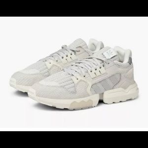 Adidas Torsion size 8